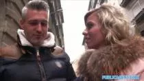 الرجل يقترض زوجة رجل آخر