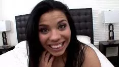 لاتينا سيلينا الجنس العنيف مع رجل لديه الديك ضخمة