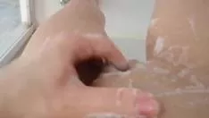 العذراء الرومانية تستمني في الحمام